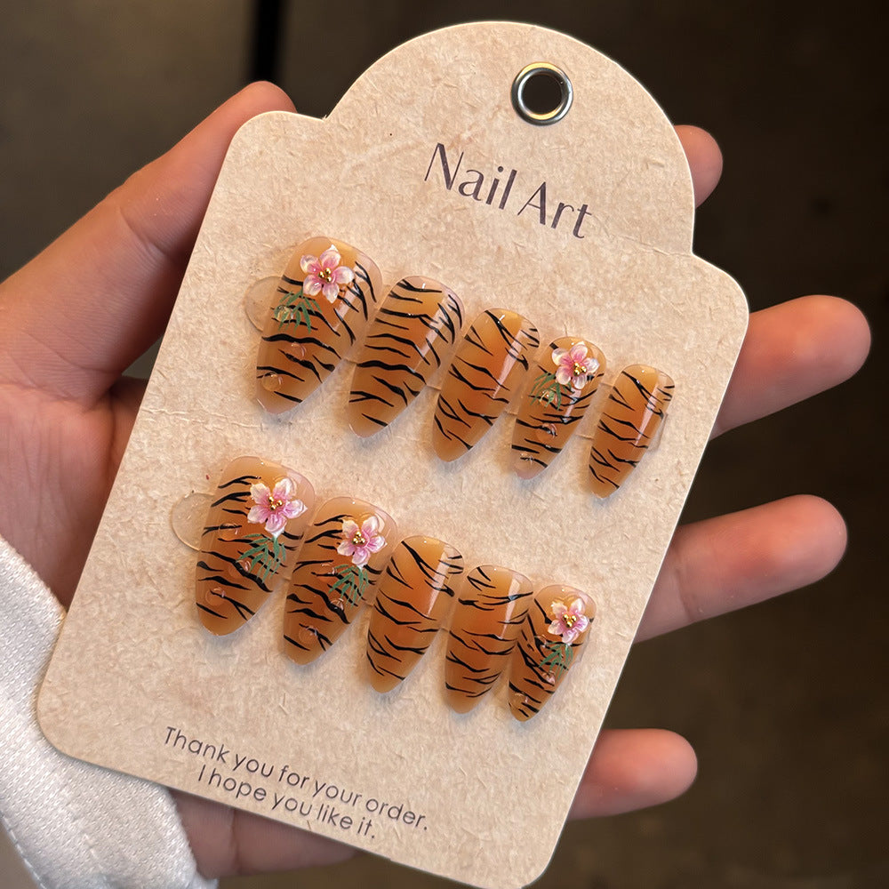 Floral Design Press-On Nail Set Stornfield