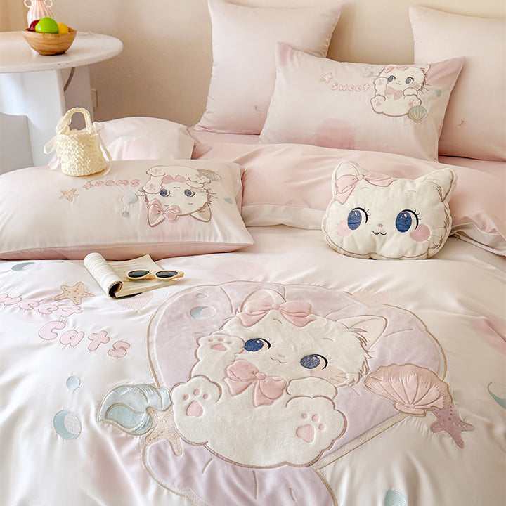 Embroidered Cotton Sateen Duvet Cover Set with Plush Appliqué Cat and Decorative Pillow Shams