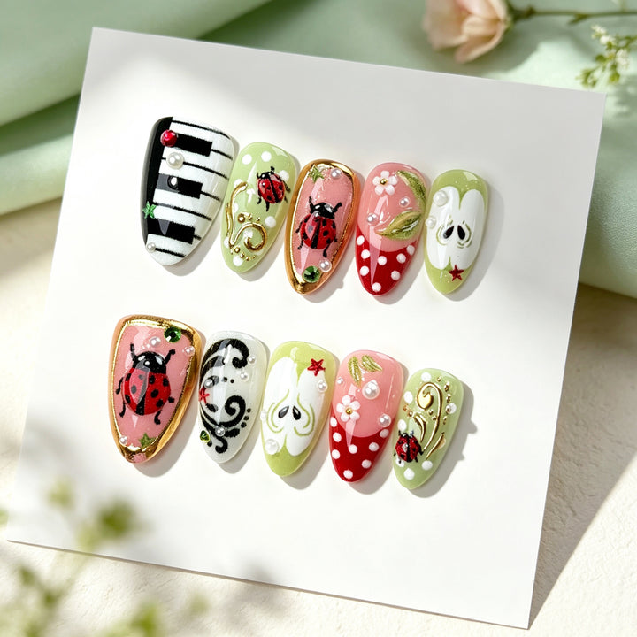 Artistic Themed Nail Art Set