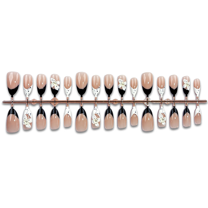 Artistic Decorative Press-On Nail Set 1790745645