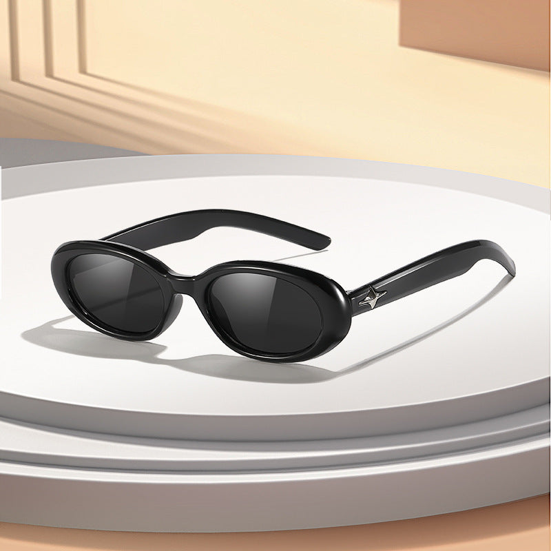 Retro-Inspired Oval Sunglasses Stornfield
