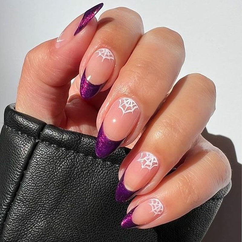 Artful Ghost-Themed Press-On Nails Stornfield