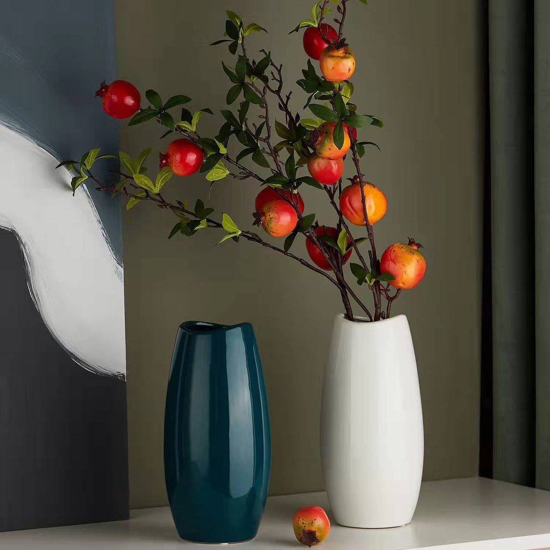 Elegant ceramic vase in modern design Stornfield