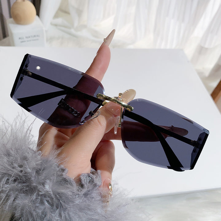 Women elegant sunglasses with high-quality geometric design Stornfield