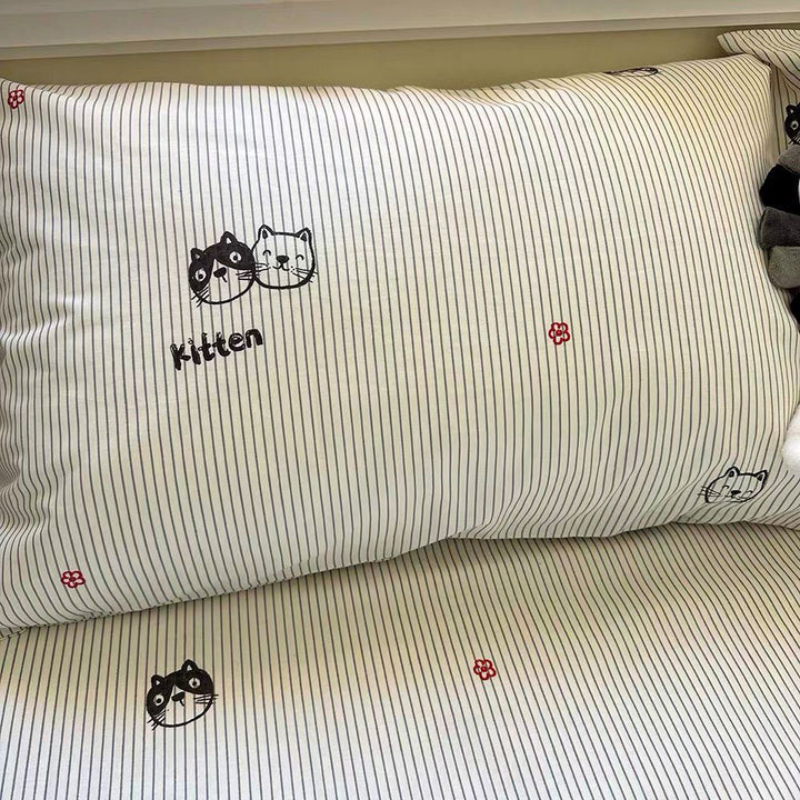Decorative Cat-Themed Pillowcase