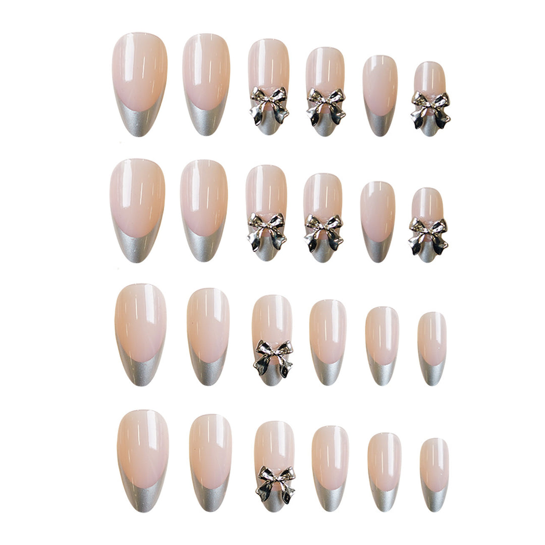 Artificial nails with luxurious 3D embellishments Stornfield