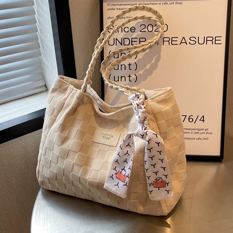 Woven Handcrafted Tote Stornfield