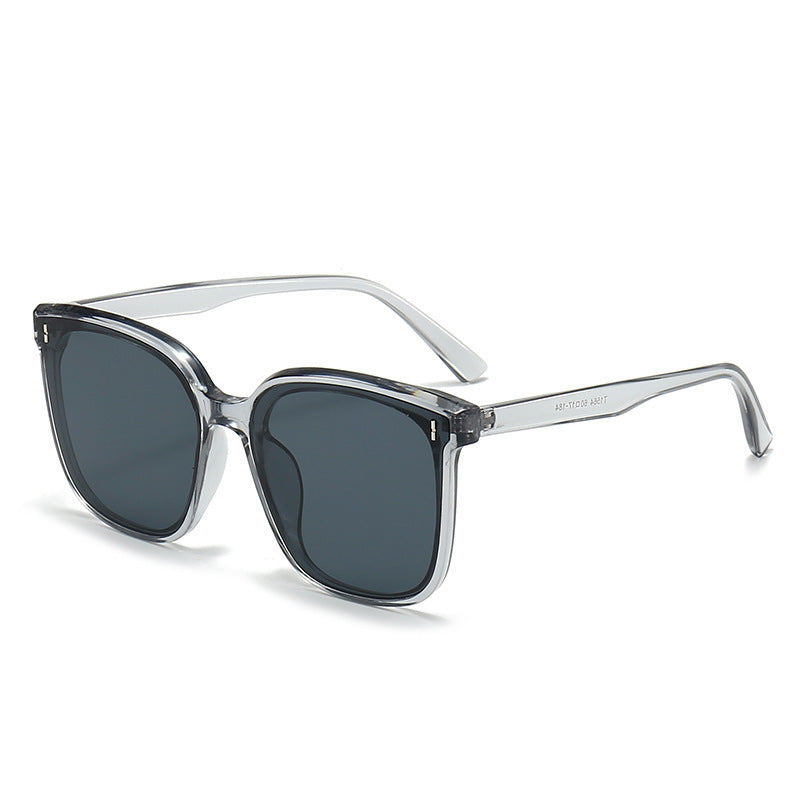 Women's fashion sunglasses with protective UV filter and elegant design Stornfield