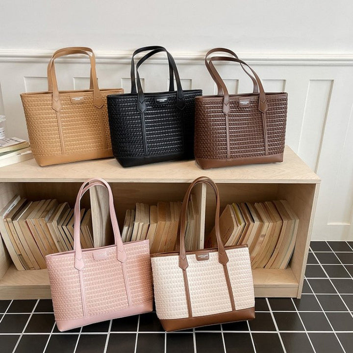 Fashionable tote bag with textured design Stornfield