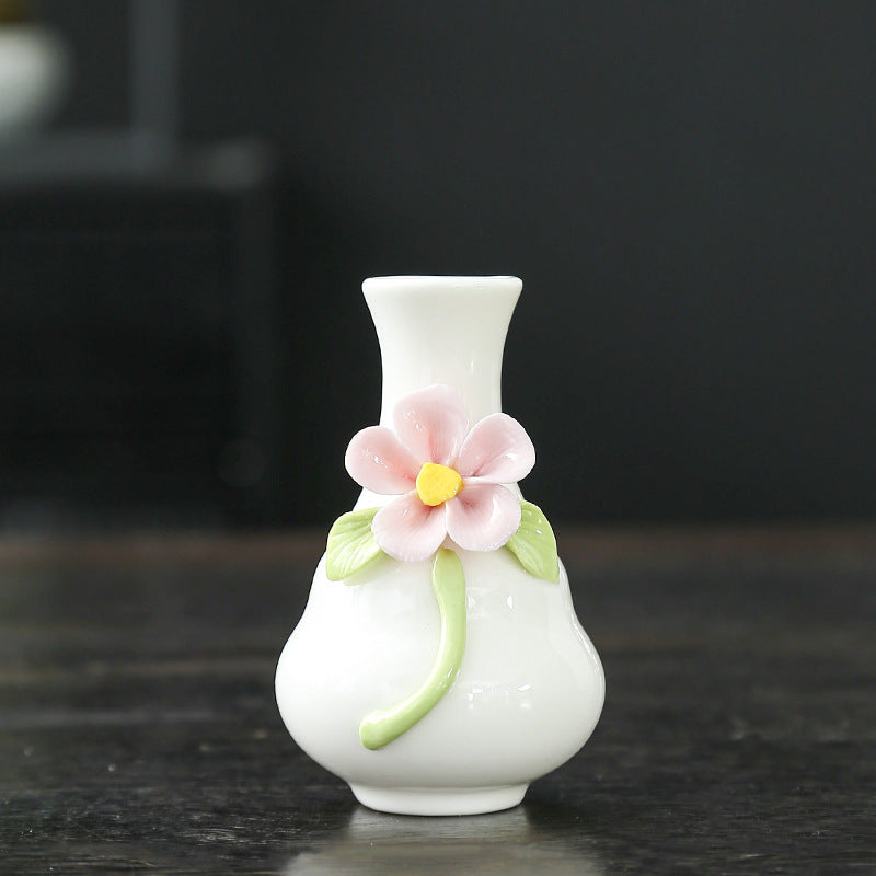 Artistic Floral Porcelain Vase Stornfeild