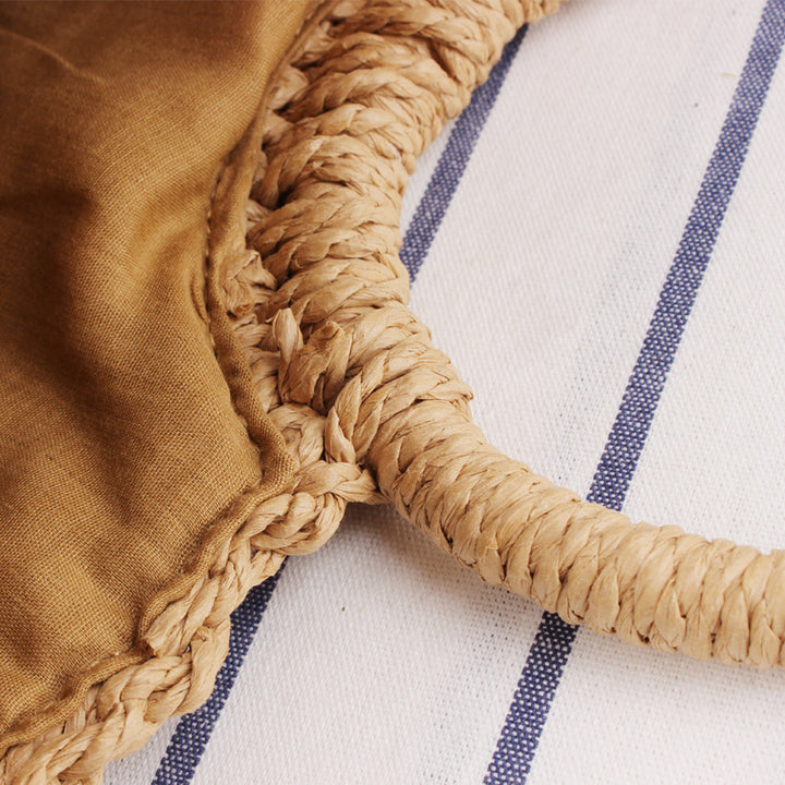 Beach bag made of durable woven material with modern circular design Stornfield
