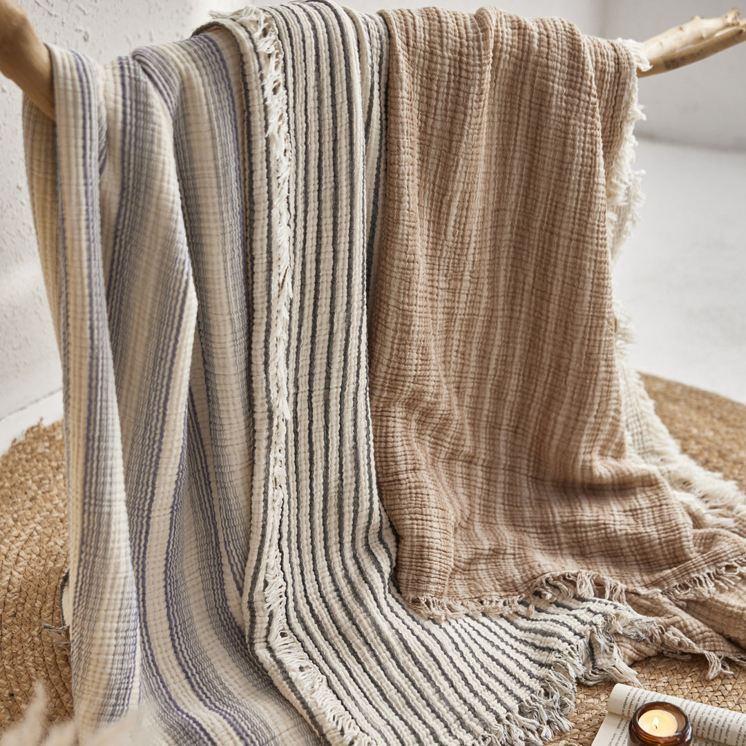Ladies elegant and airy bedspread made of high-quality cotton Stornfield