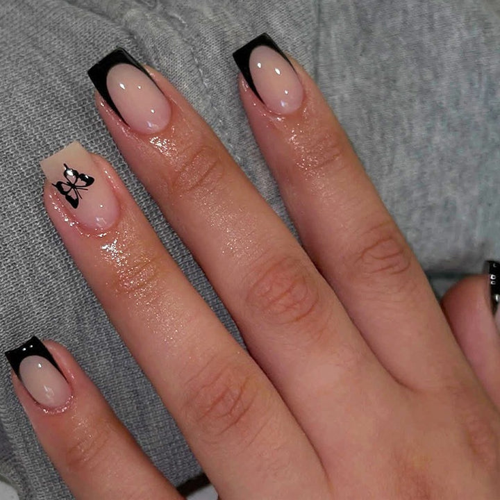 Artificial nail set with elegant butterfly designs Stornfield