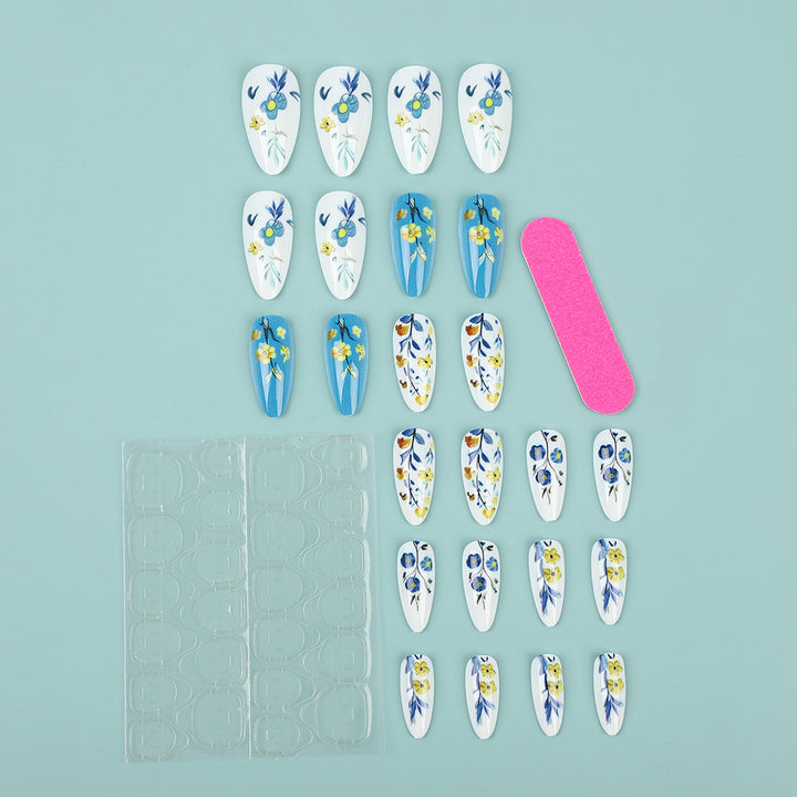 Artificial nails with floral patterns Stornfield