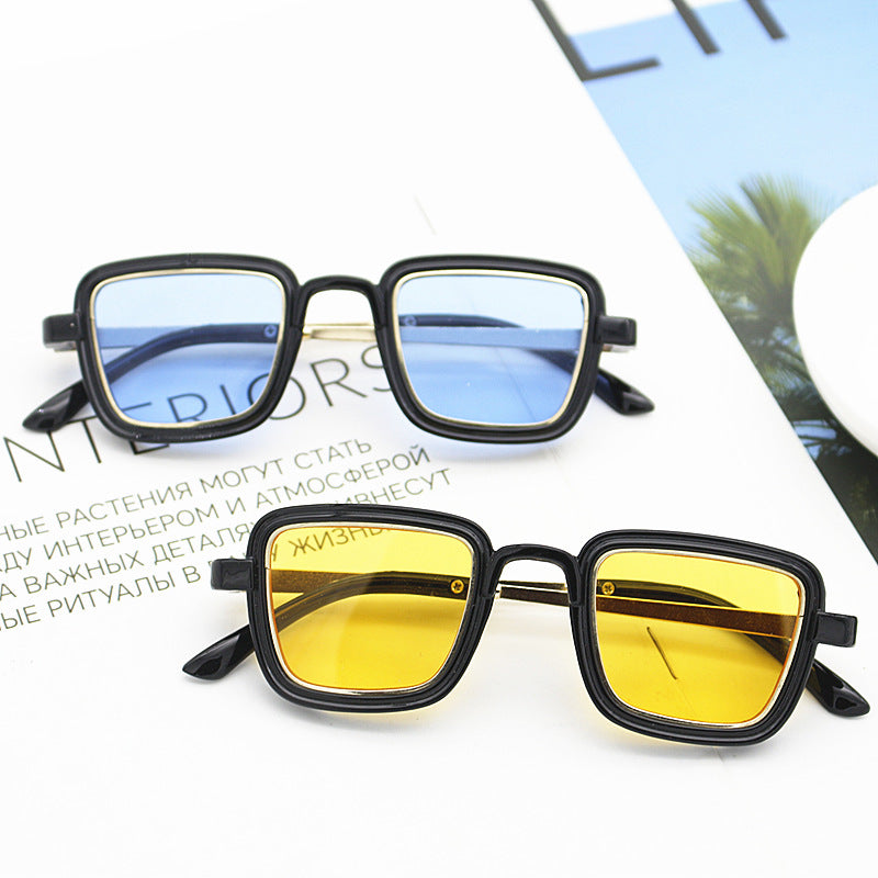 Women's square sunglasses with transparent frame and gold accents Stornfield