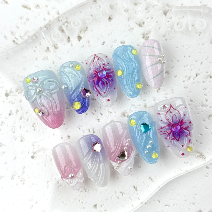 Artistic Floral-Design Press-On Nail Set