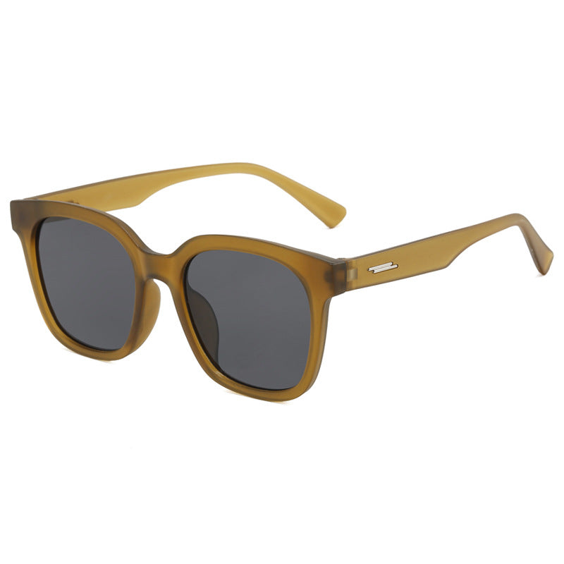 Women's sunglasses with a modern, angular plastic frame Stornfield