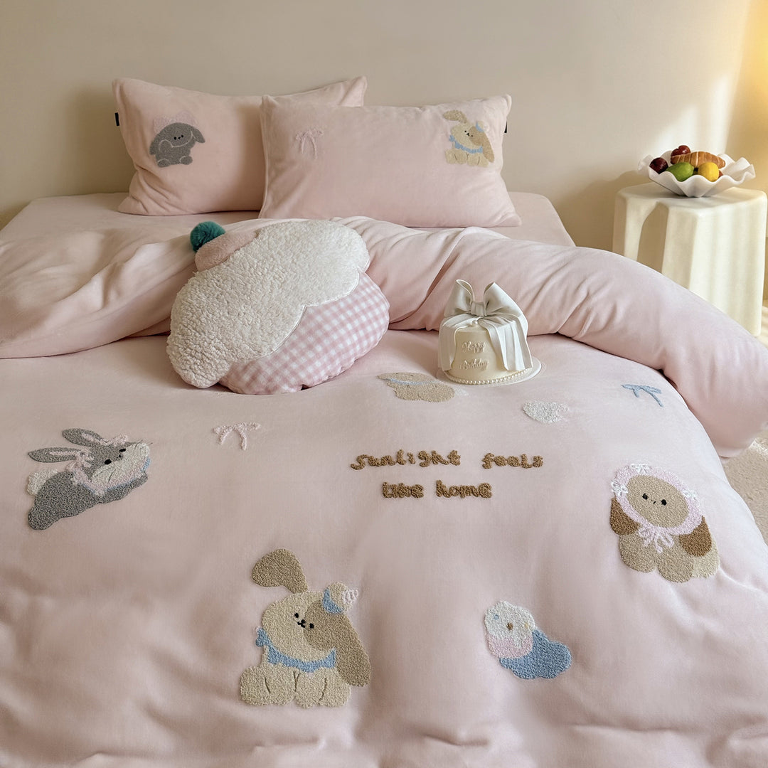 Embroidered Plush Animal Microfiber Duvet Cover Set with Pillow Shams