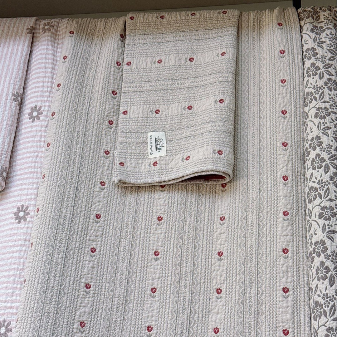 Ladies cuddly blanket with cute horse motif Stornfield