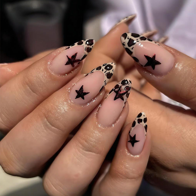 Acrylic nail set with trendy star and leopard pattern Stornfield