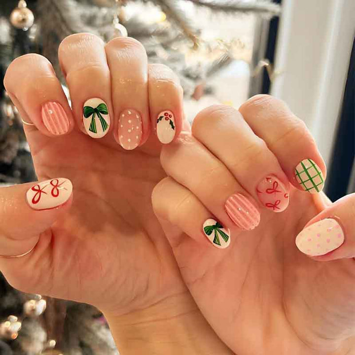 Artificial nail set with festive bows and Christmas motifs Stornfield