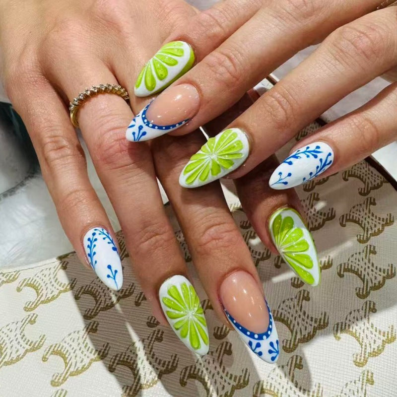 Premium Decorative Press-On Nails Stornfield