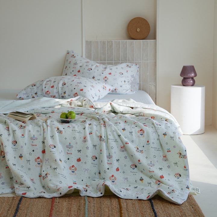 Cozy Baby-Themed Quilt Set