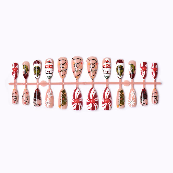Holiday-Themed Press-On Nail Art Set 1790636211