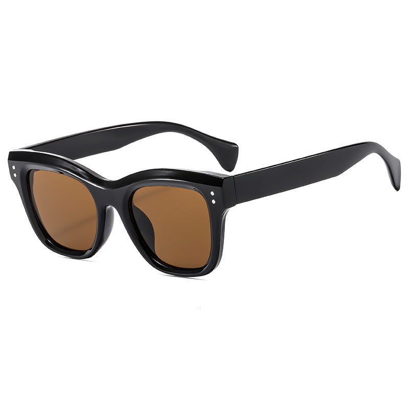Ladies fashionable sunglasses with distinctive, angular frame Stornfield