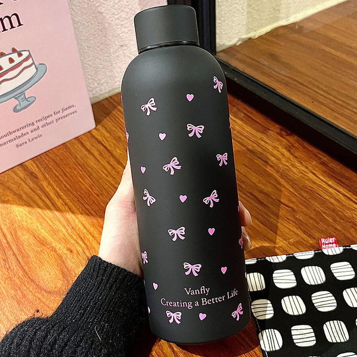 Women’s insulated cup with innovative closure system Stornfield