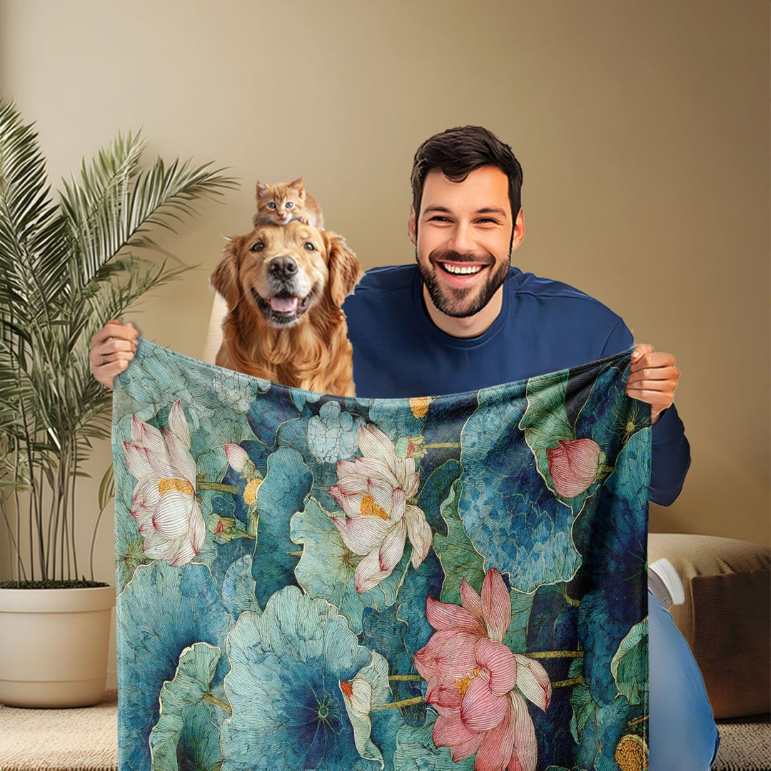 Artistic Floral Print Fleece Blanket