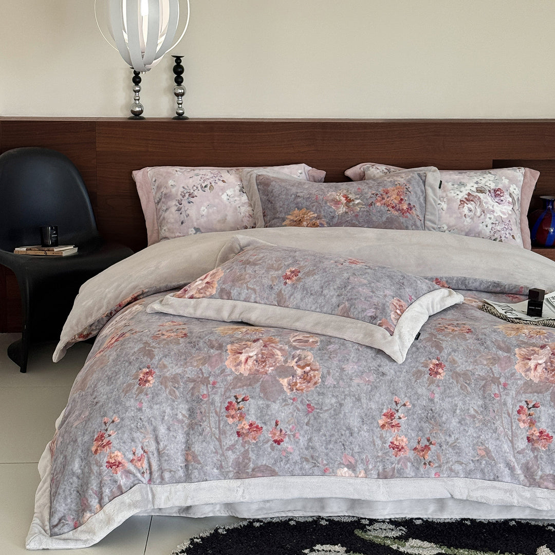 Duvet cover set with fine paisley pattern, reversible function and softly napped inner cover