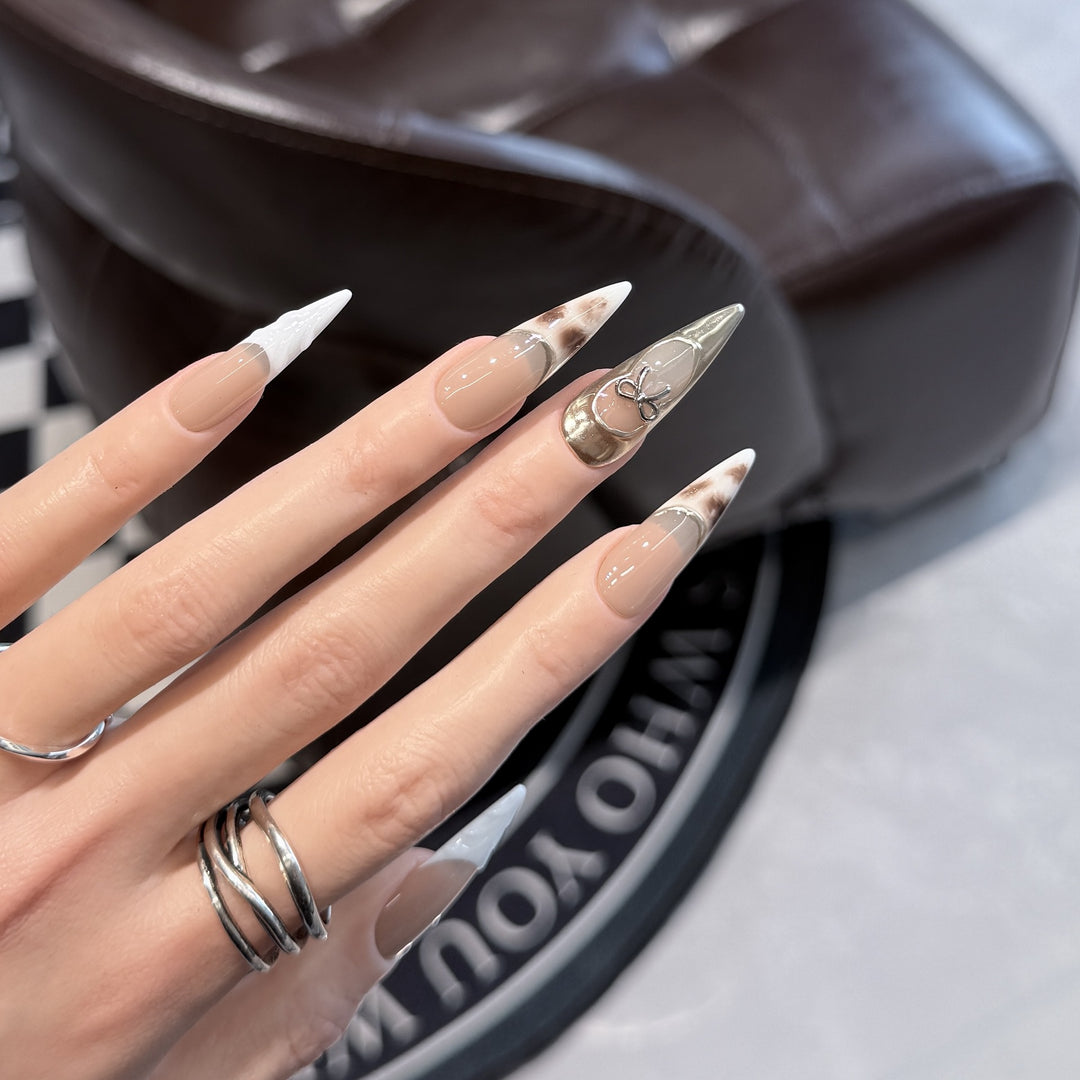 Decorative Stiletto Press-On Nail Art Set with Unique Design Elements Stornfield