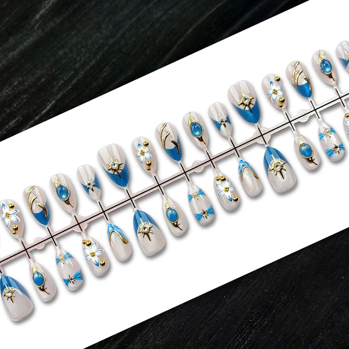 Elegant Polka Dot and Lace Press-On Nail Set