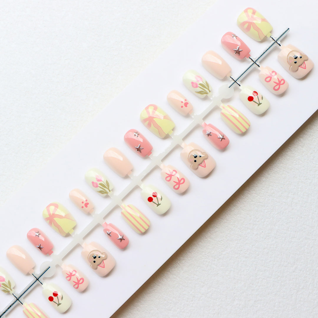 Cute Themed Press-On Nail Art Set Stornfield