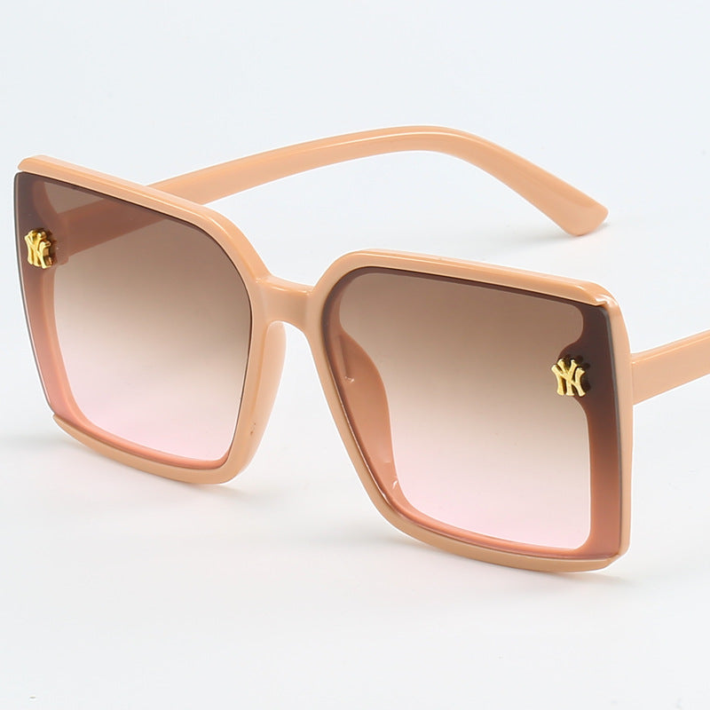 Women's Oversized Sunglasses with Elegant Lenses Stornfield
