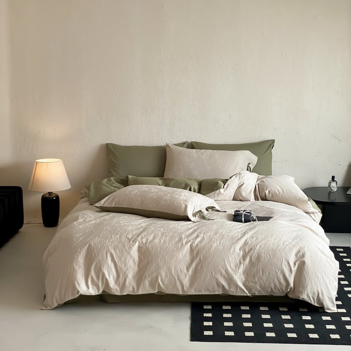 Elegant cotton satin bedding set with reversible function and ties