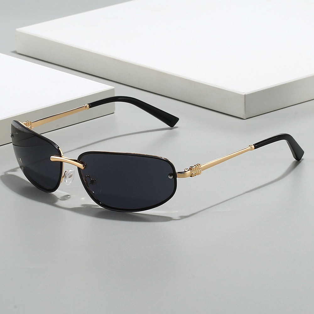 Luxurious Vintage-Inspired Gradient Sunglasses Stornfield