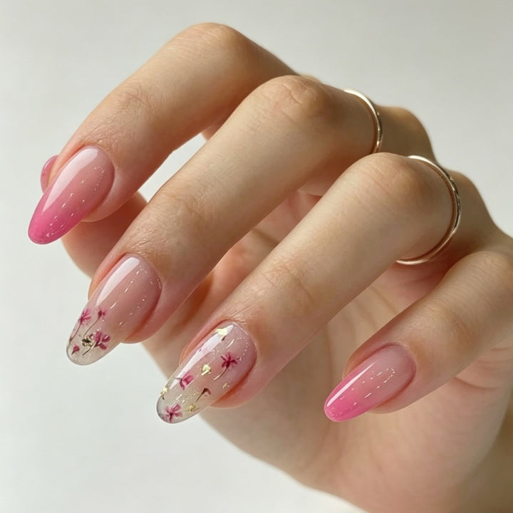 Artificial Nail Set with Elegant Floral Designs Stornfield