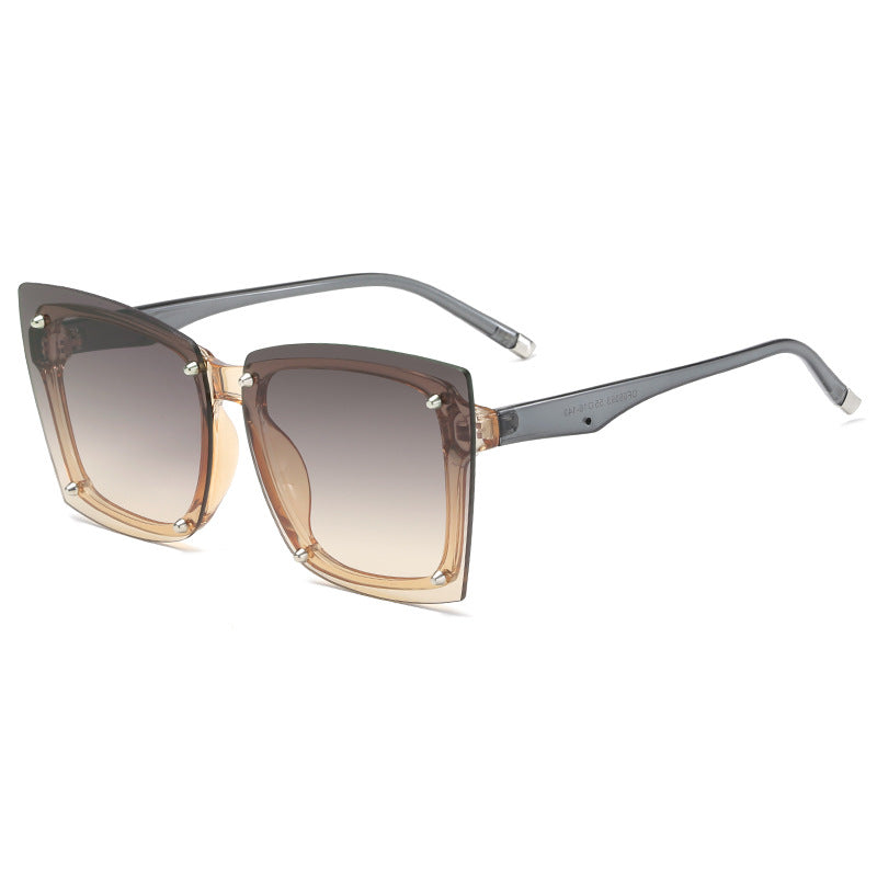 Women's statement sunglasses with stylish square frame and fashionable accents Stornfield