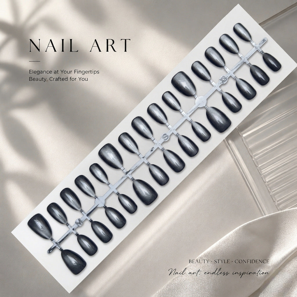 Elegant Nail Art Press-On Set