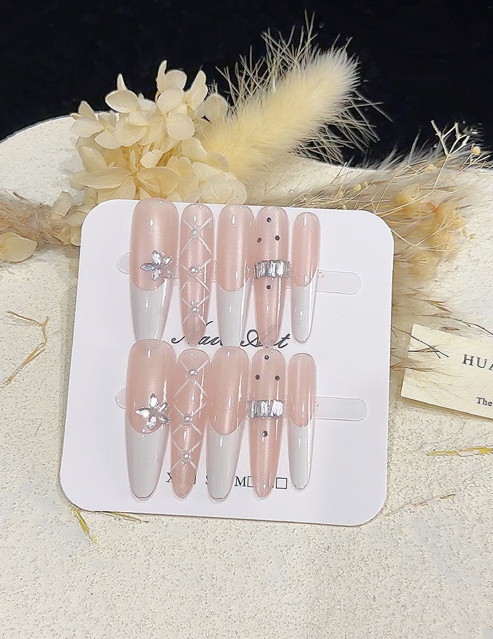 Premium Decorative Press-On Nails Stornfield