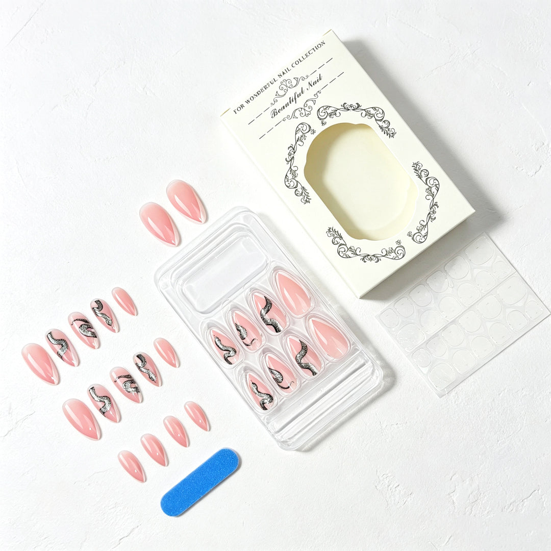 Glamorous Design Nails Stornfield