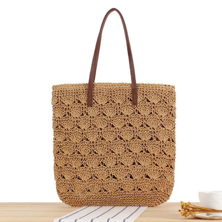 Stylish handbag made of woven natural material Stornfield