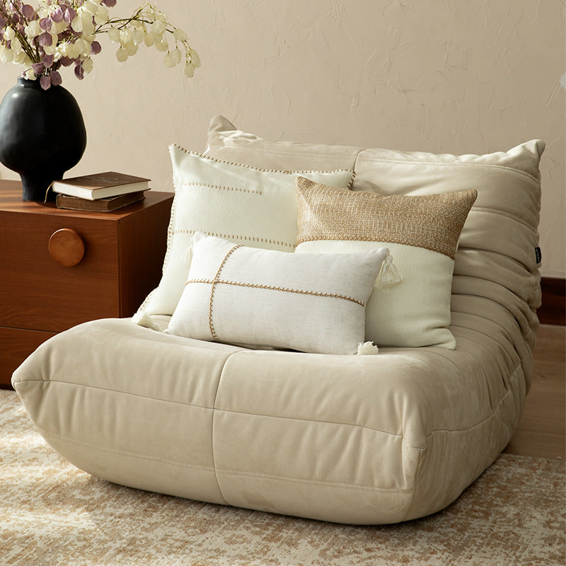 Square decorative pillow with two-tone knit and linen fabric