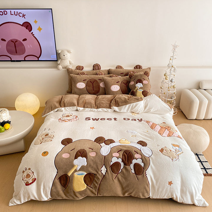 Cozy bedding set with embroidered cartoon cats and plush appliqués