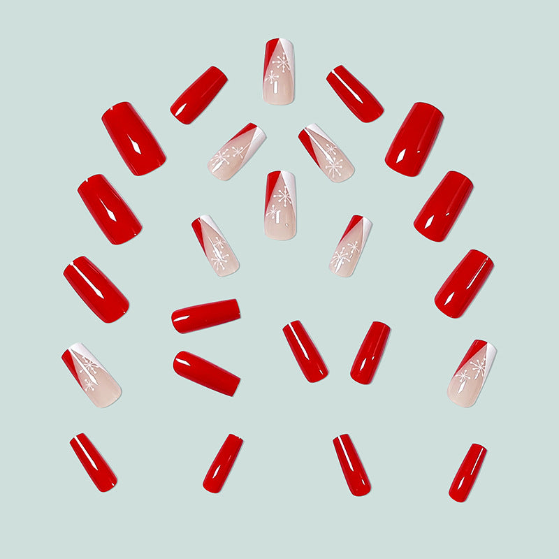 Artistic nail design in a wintry style Stornfield