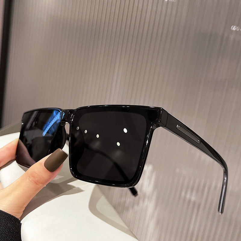 Ladies square sunglasses in elegant, modern design Stornfield
