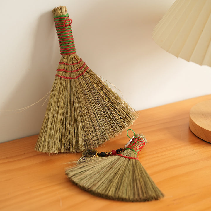 Women's Hand-Woven Broom Stornfield