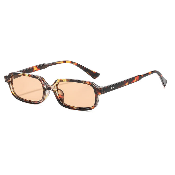 Vintage-Inspired Angular Sunglasses Stornfield